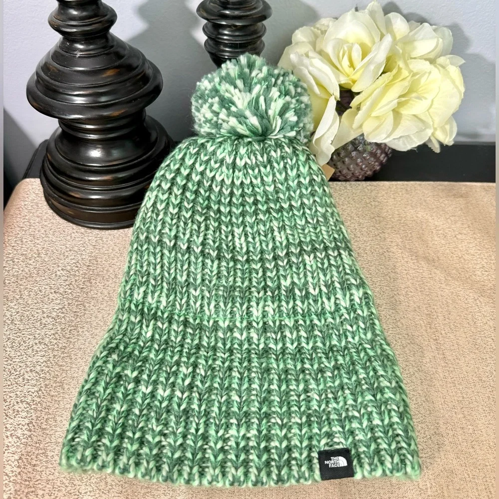 NWT The North Face Kids Youth/Junior Fleece Lined Pom Knit Beanie